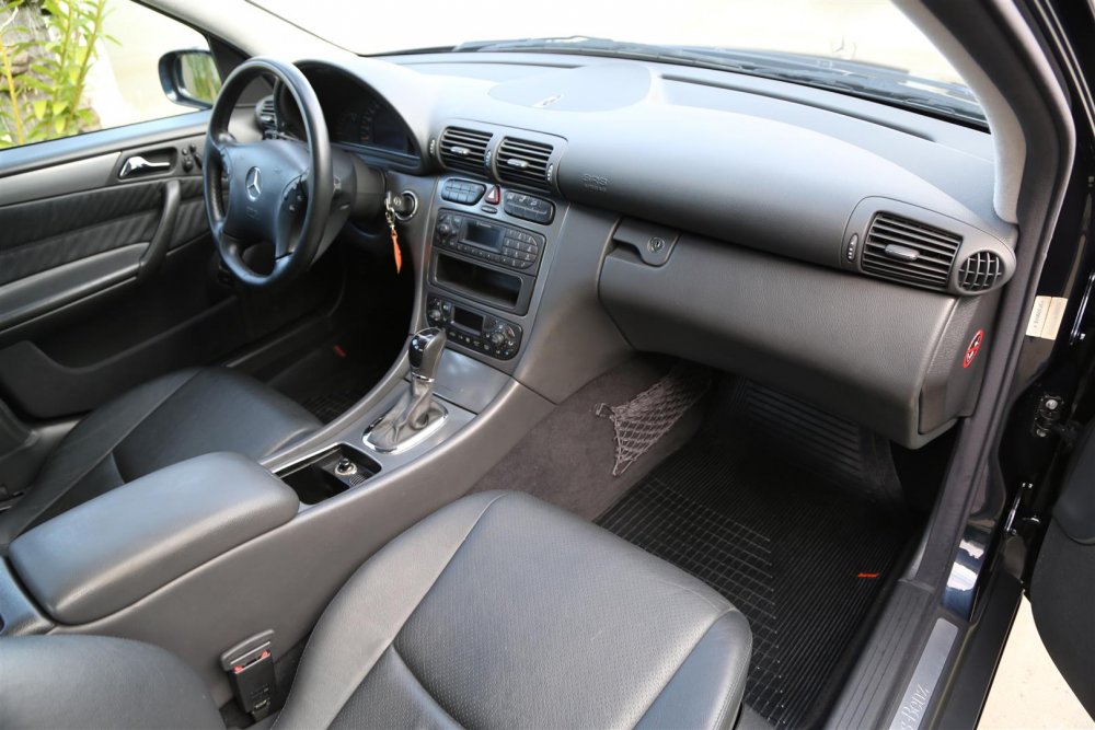 W203 C240 Avantgarde 2003 - R$ 55.000,00 767a1237-57aa398ee5b5d