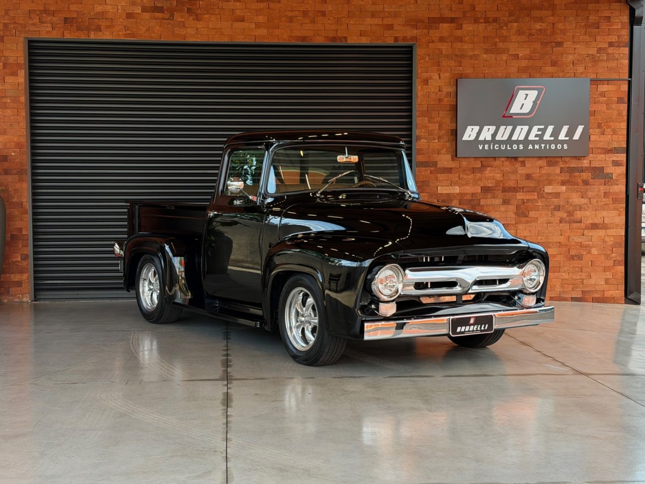 Ford F-100