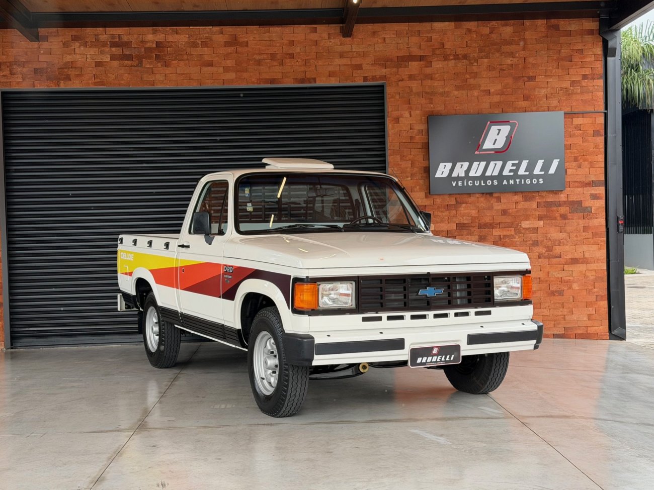 Chevrolet D-20 Deluxe