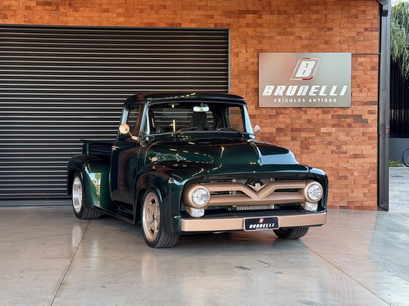 Ford F-100