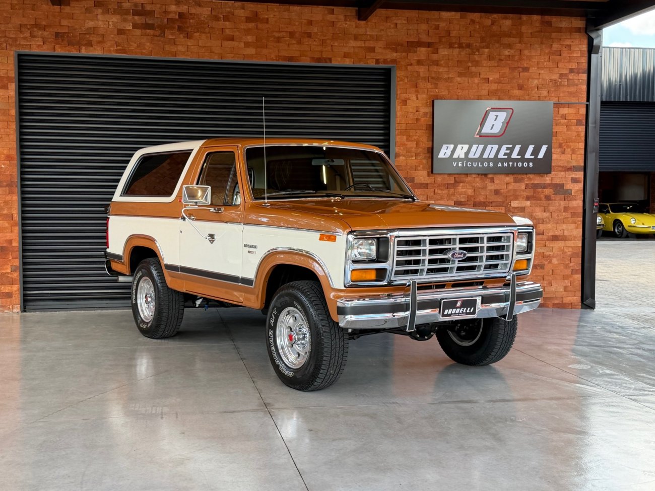 Ford Bronco XLT Lariat