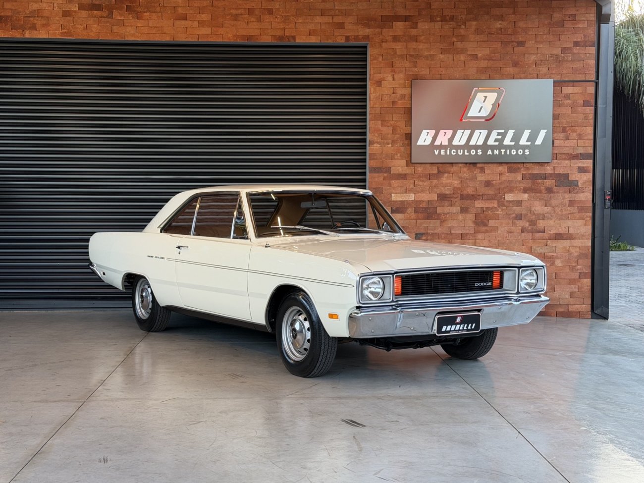 Dodge Dart Deluxo 
