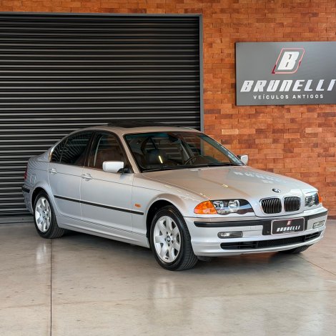 BMW 328i