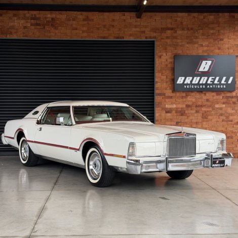 Lincoln Continental Mark IV