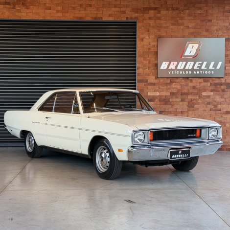 Dodge Dart Deluxo