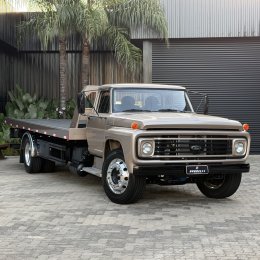 Caminhão Ford F-11000