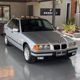 BMW 318is