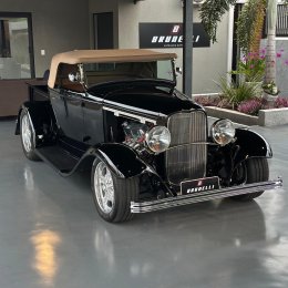 Ford Pickup Hot