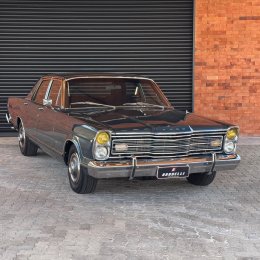 Ford Galaxie 500
