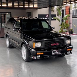 GMC Typhoon