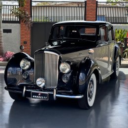 Bentley R-Type