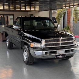 Dodge Ram 1500 SLT