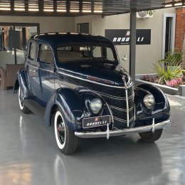 Ford Sedan V8
