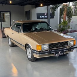 GM Opala Diplomata 